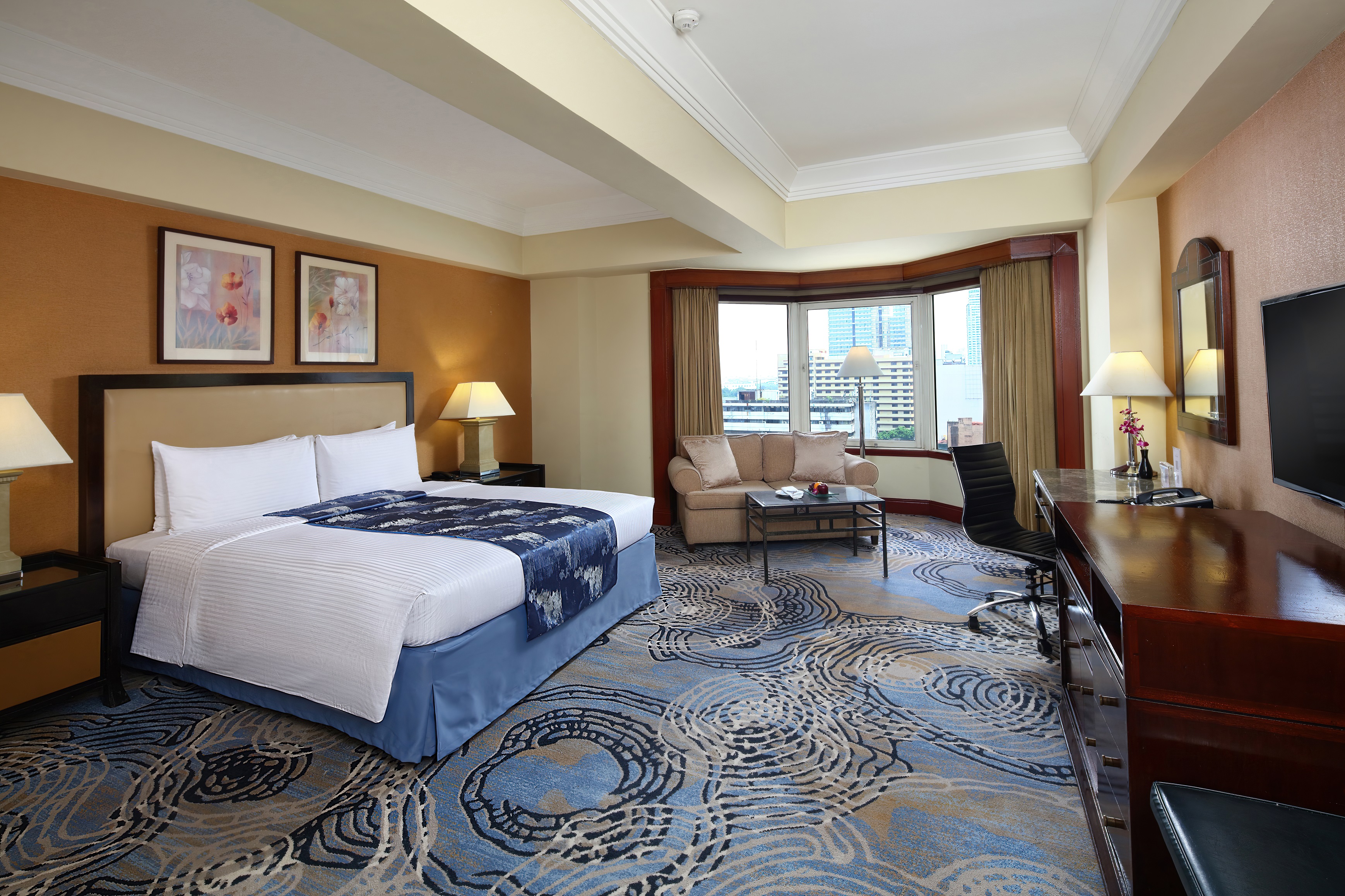 Diamond Hotel - Deluxe Regency - Hotels In Ermita Manila